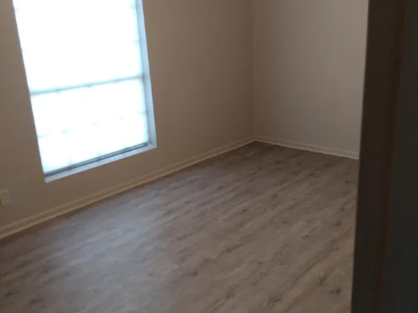 412 Fisher St, West Columbia, TX 77486
