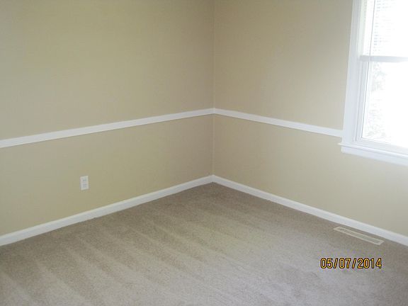 3rd image of 9821 Newton Ave
