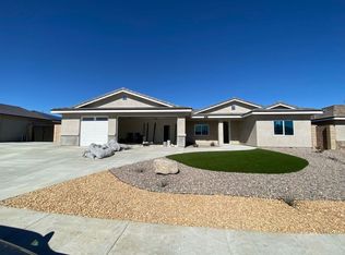 1112 Via Flore Way, Ridgecrest, CA 93555