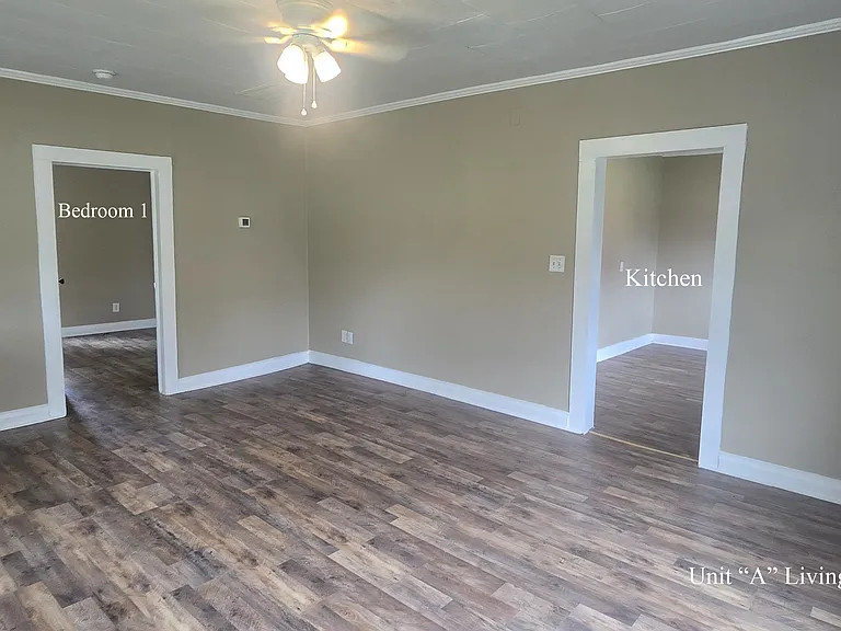 605 Grove St — Photo 3