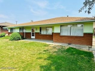 1111 S 28th Ave, Yakima, WA 98902