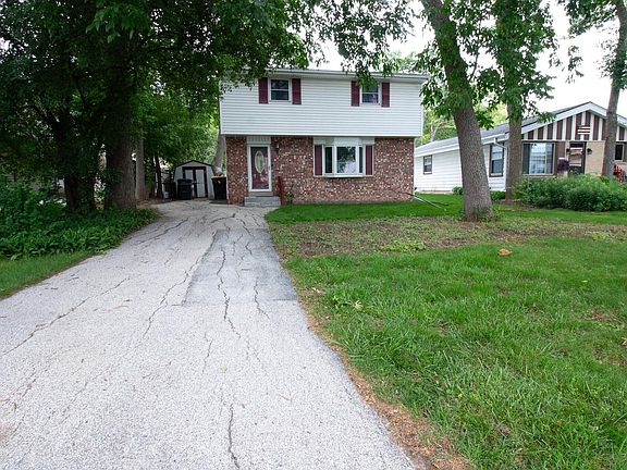 2nd image of 11634 W Dearbourn AVENUE
