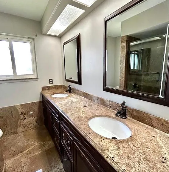 11304 Hemlock Dr — Photo 16