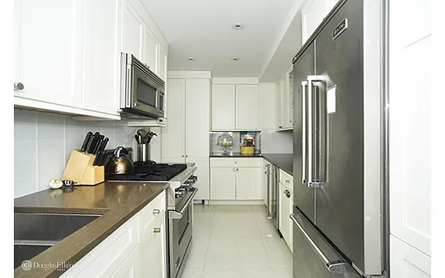 Rented by Douglas Elliman | media 42