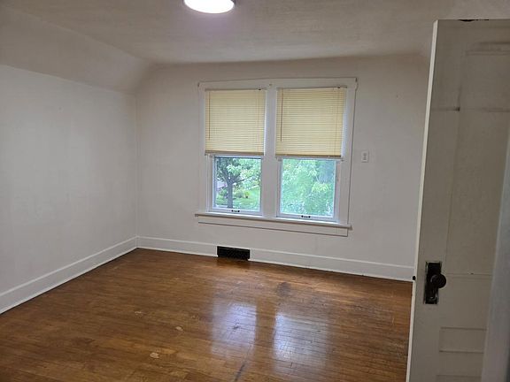 5th image of 852A N 12th St