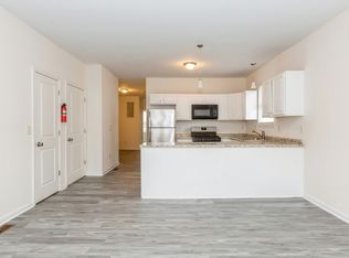 642 Grove St #1R, Irvington, NJ 07111