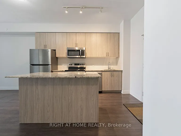 10 Meadowglen Pl — Photo 12