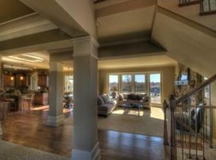 6011 Hilltop Dr, Shawnee, KS 66226