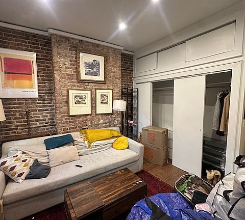 2nd image of 123 E 18th St APT 4