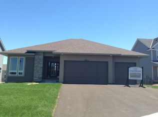 18854 Iden Ave, Lakeville, MN 55044