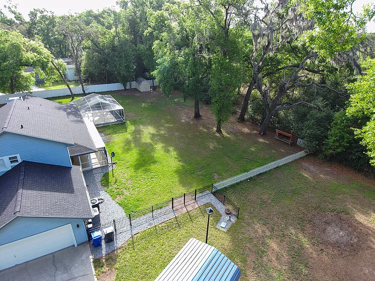 2119 Shady Oaks Dr — Photo 49