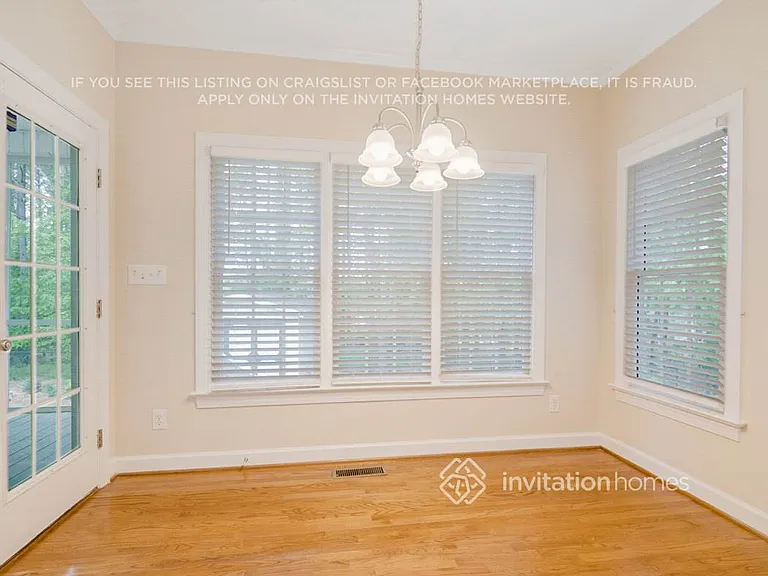 405 Broadmoor Way — Photo 13