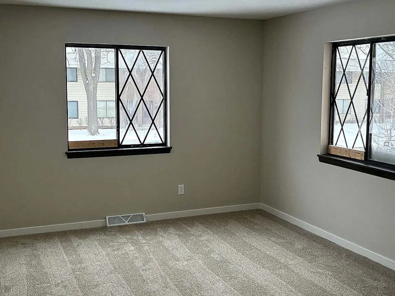 3 bed, 1315 sqft, $1,750 — Photo 4