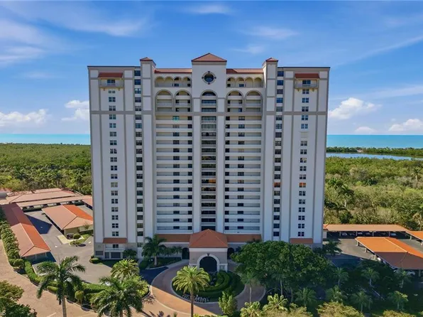 6585 Nicholas BLVD #PH2, NAPLES, FL 34108