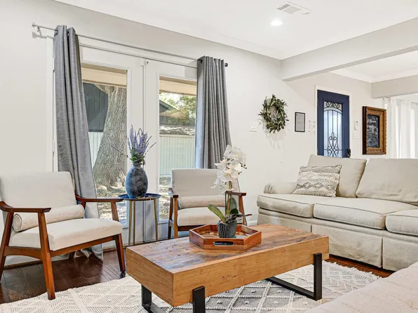 5534 Loch Lomond Dr #Id1514796p, Houston, TX 77096