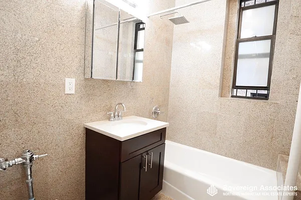 Rented by Sovereign Associates | media 9