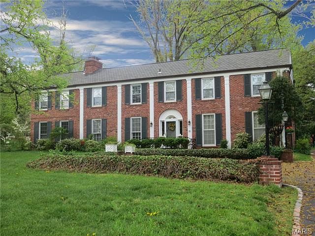 1st image of 8 Exmoor Dr