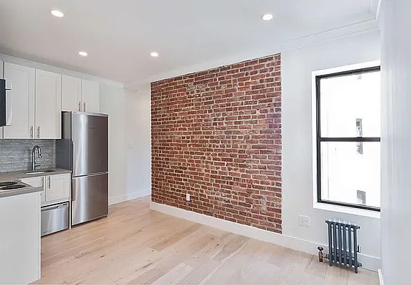 3rd image of 401 E 50th St APT 2D