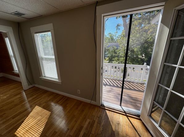 1221 Fulton St #2, Grand Haven, MI 49417