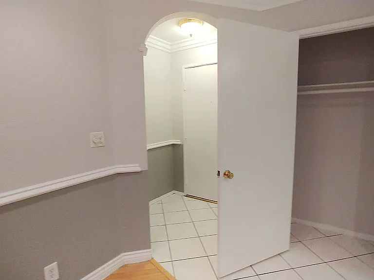 Five Star Suites — Photo 90