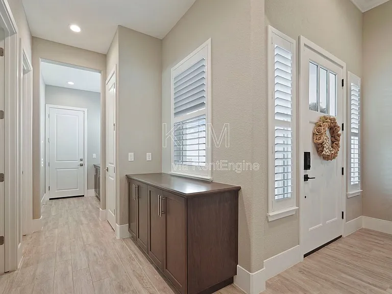 2933 Valencia St — Photo 34