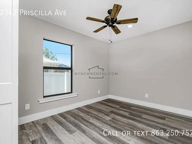 22342 Priscilla Ave — Photo 13