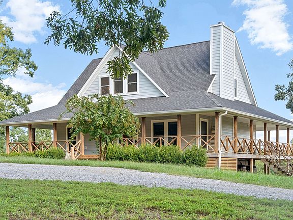 3rd image of 554 Hayes Ridge Rd