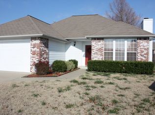 2204 SW Quail Run Ct, Claremore, OK 74019