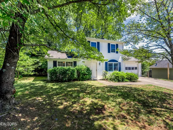 808 Black Rock Cir, Knoxville, TN 37934