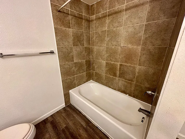 7310 W 10th Ave — Photo 28