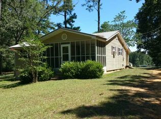 711 Tom Taylor Rd, Hawkinsville, GA 31036