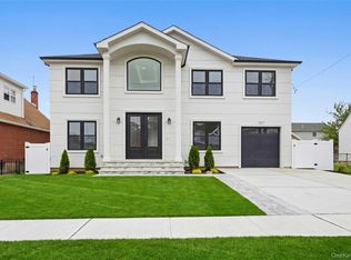 1104 Washington Avenue, Westbury, NY 11590