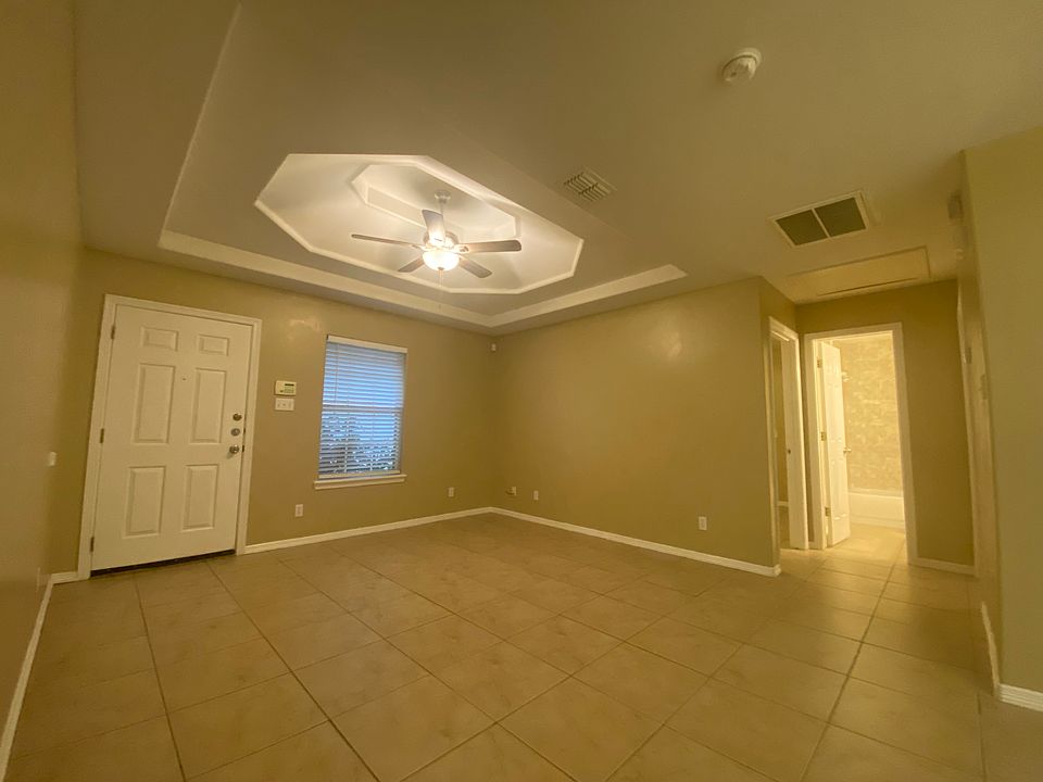 1st image of 1707 Tierra Dulce Dr APT 1