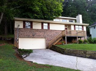 9512 Trails End Rd, Knoxville, TN 37931