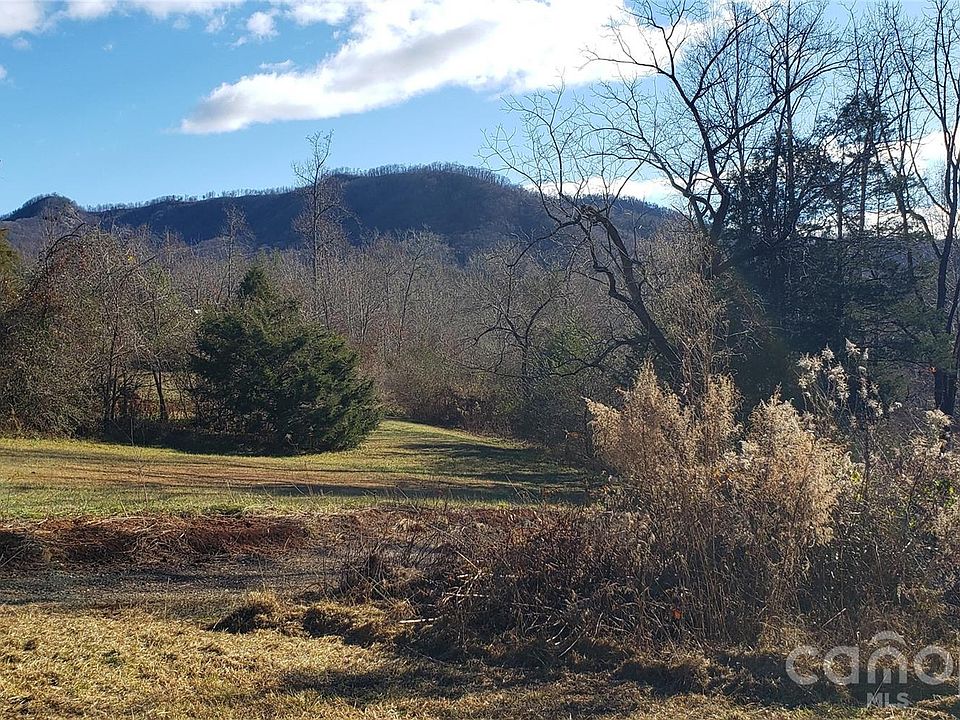 1st image of 512 Hemphill Rd