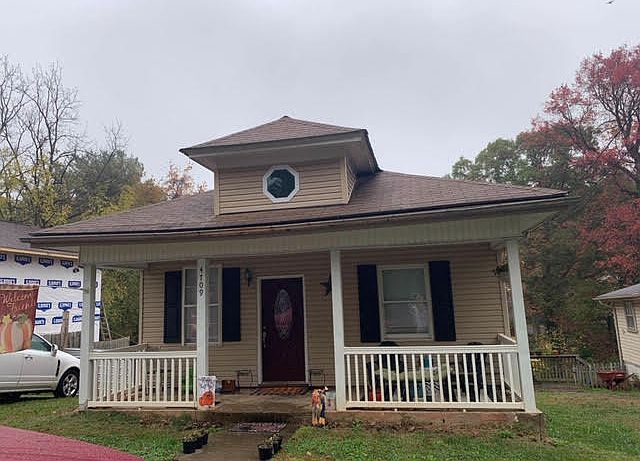 1st image of 4709 Surrey Ave NW