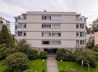 1750 Esquimalt Ave #402, West Vancouver, BC V7V1R8