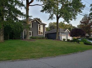 2280 Edward Ln, Yorktown Heights, NY 10598