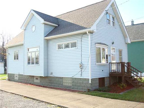 3rd image of 119 6th Ave