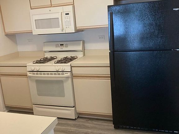4th image of 328 Bunker Hill Cir