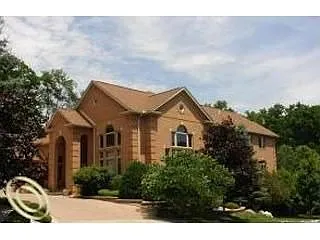 26586 Trillium Dr photo 1