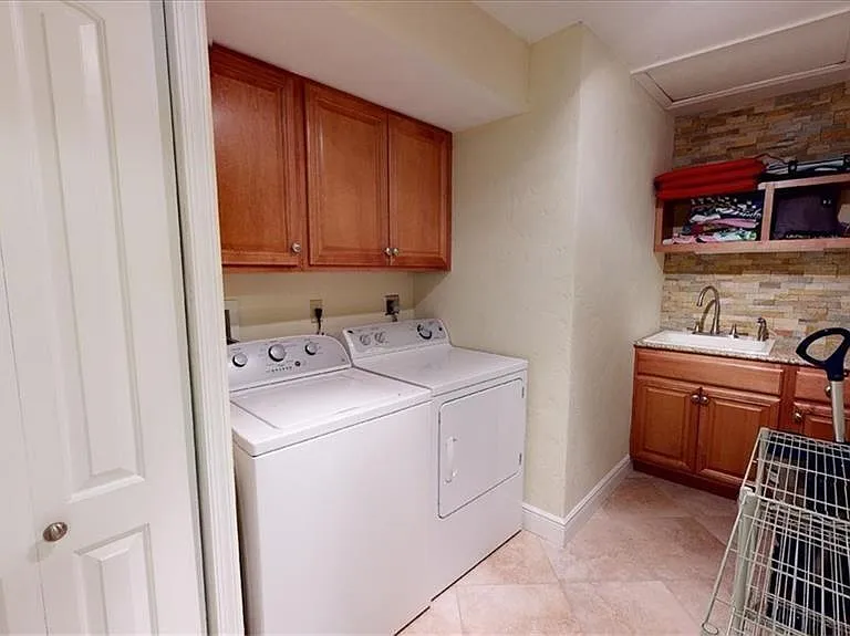 4180 Looking Glass Ln #4104 — Photo 15