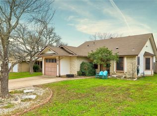 1013 Cresswell Dr, Pflugerville, TX 78660