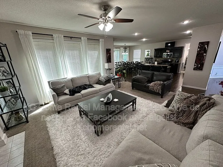 11429 W 142nd Ter — Photo 11