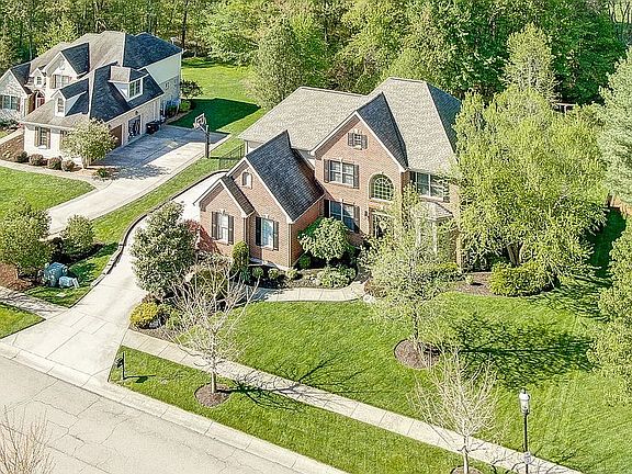 3rd image of 299 S Wind Ct