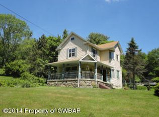 11 Flat Rock Rd, Dallas, PA 18612