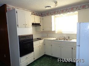 4th image of 1310 Jefferis Ave
