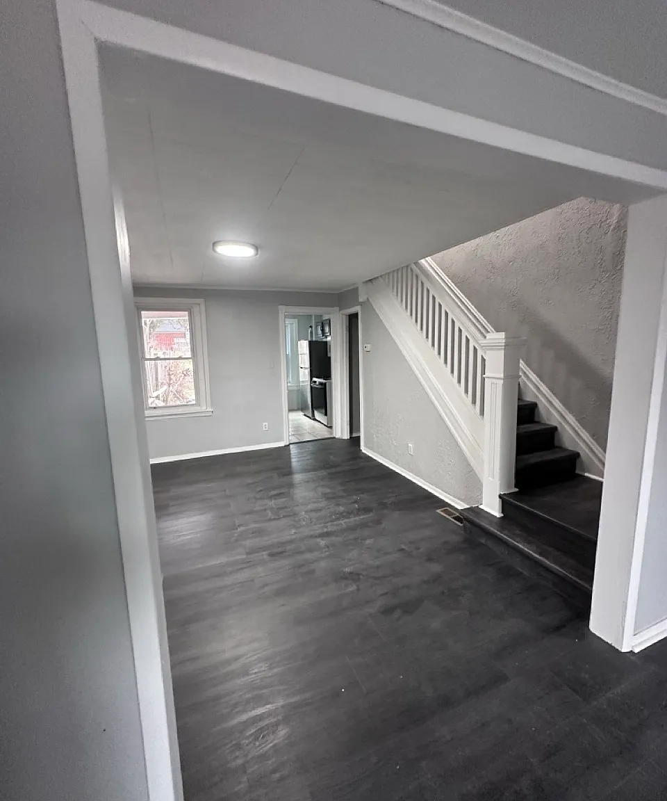 1 bed, 964 sqft, $1,675 — Photo 3