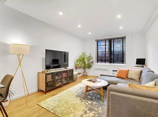 3185 Crescent St APT 215, Queens, NY 11106