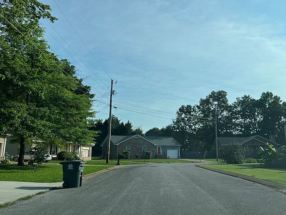5th image of 8322 Hamilton Oaks Dr